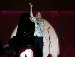 İbrahimova çocuklar için söyledi