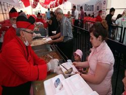 10 günde 40 bin kişi iftar yaptı
