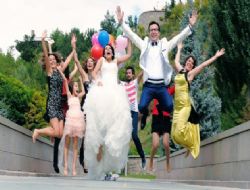 Düğün anıları stüdyoya sığmadı