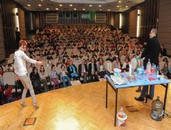 ‘Mucit Amca'dan sömestir gösterisi