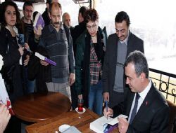 Tek kitapta 247 karakter