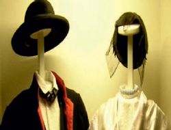 Sahne sırası Genco Erkal'da