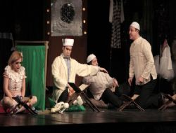 ANAÇAV'e destek müzikali