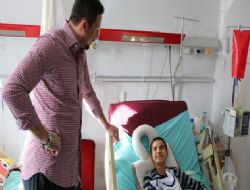 Minik basketçiye ‘dev' ziyaret