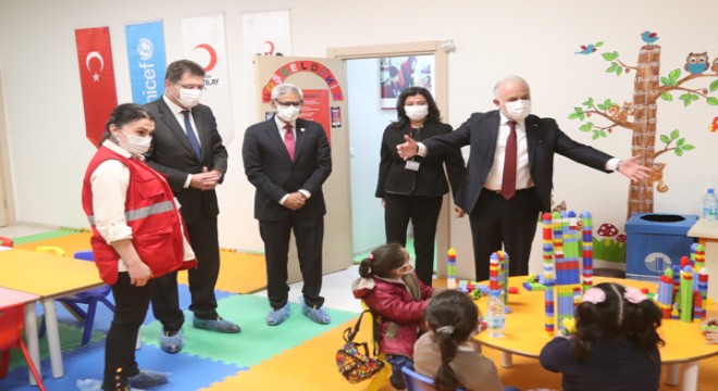 AB'nin Türkiye'deki İnsani Yardım programına 325 milyon avroluk ek destek