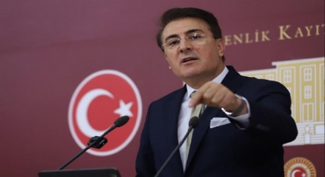 Aydemir'den Naim Hoca ve Sanatçı Akkuş'a vefa