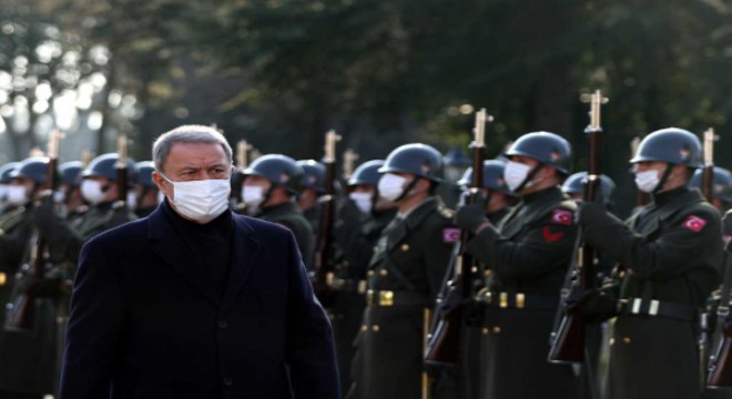 Bakan Akar'dan “NATO her zamankinden daha aktif ve canlı” vurgusu