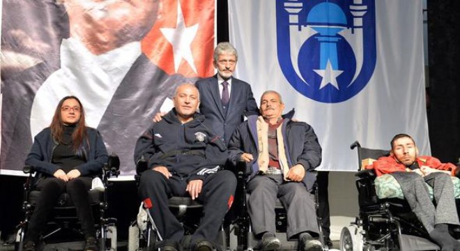 Büyükşehir'den engellilere 10 akülü araç