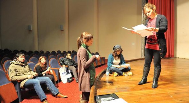 Büyükşehir'den tiyatro kursu