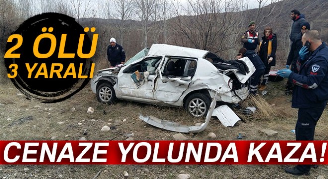 Cenaze yolunda kaza: 2 ölü, 3 yaralı