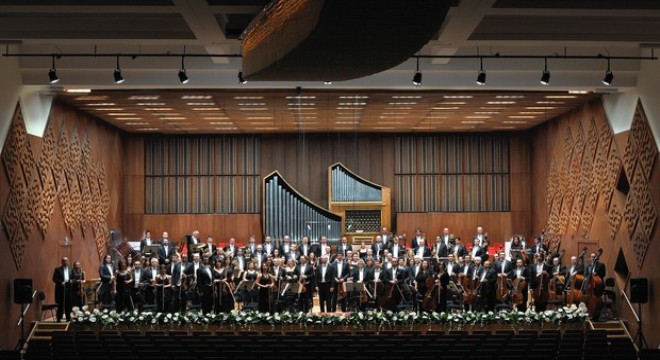 Demokrasi şehitlerine senfonik fragmanlar