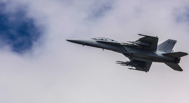 IDF savaş uçakları, Hizbullah'ın Lübnan'daki askeri altyapısını hedef aldı