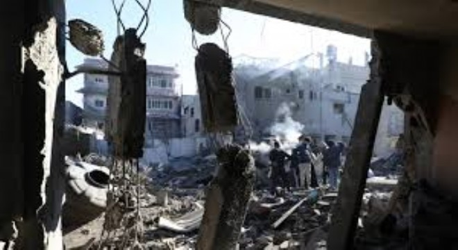 İsrail'in Gazze Saldırılarında Can Kaybı 61 Bini Aştı