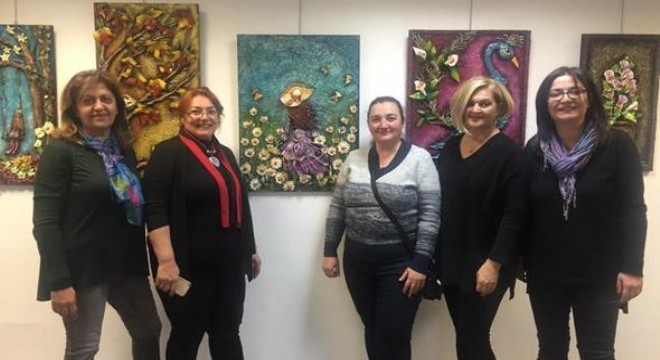 Kadınlardan rölyef sergisi