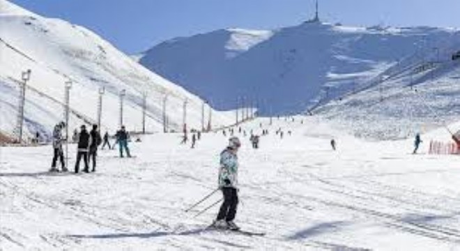 Kayak Merkezlerinde Kar Rekoru Palandöken'de