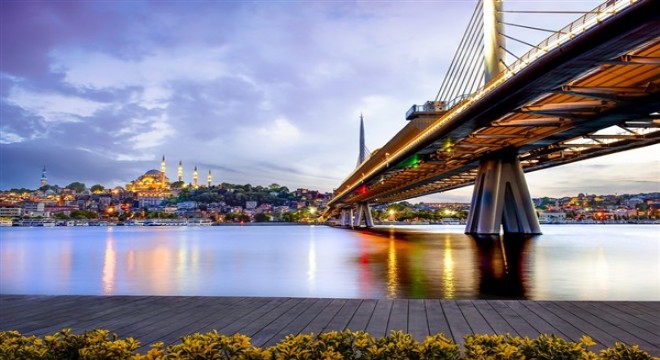 Türkiye yılın ilk dört ayında 12 milyon 678 bin 959 ziyaretçi ağırladı