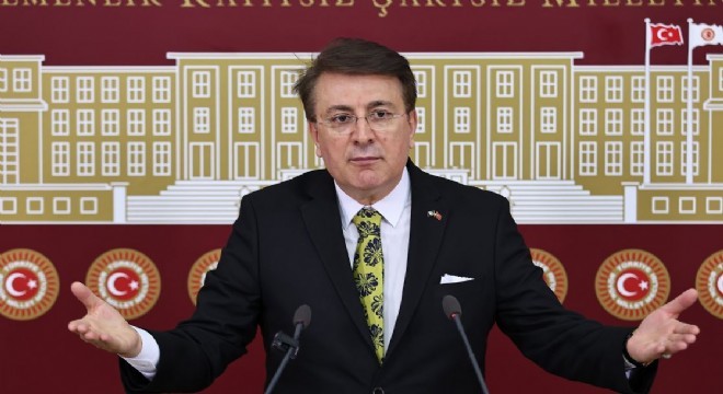 ‘Erzurum Anadolu'ya ufuk çizen bir şehri mübarektir'